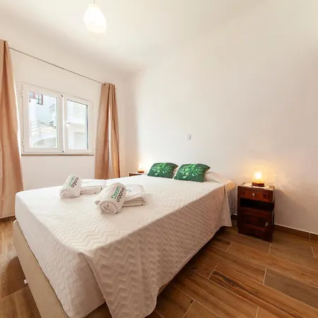 Abrotea Apartment