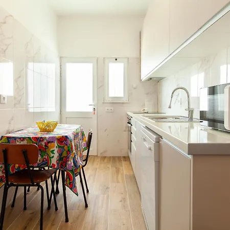 Abrotea Apartment *